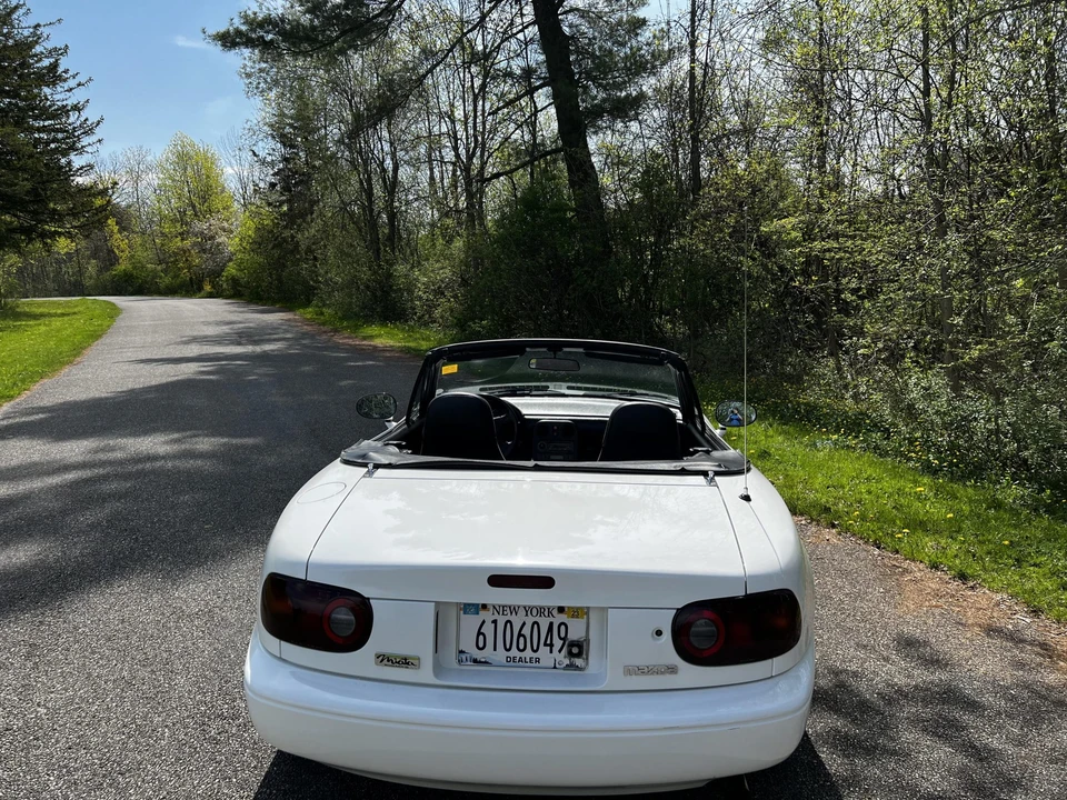 1990 Mazda NA MX-5 Miata - Image 21 of 31