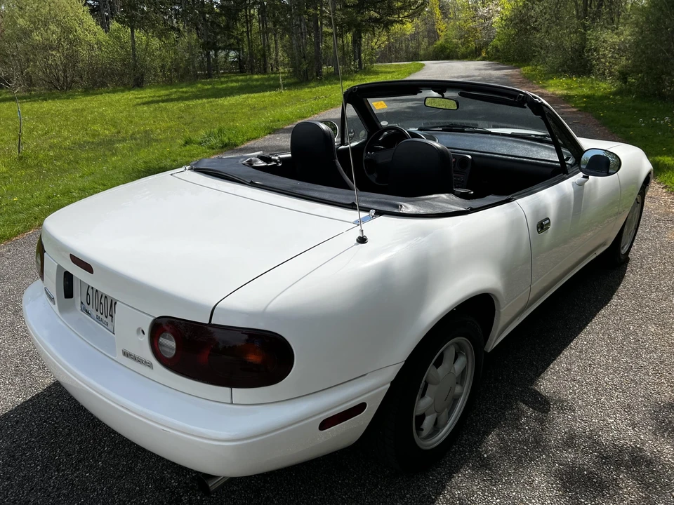 1990 Mazda NA MX-5 Miata - Image 25 of 31