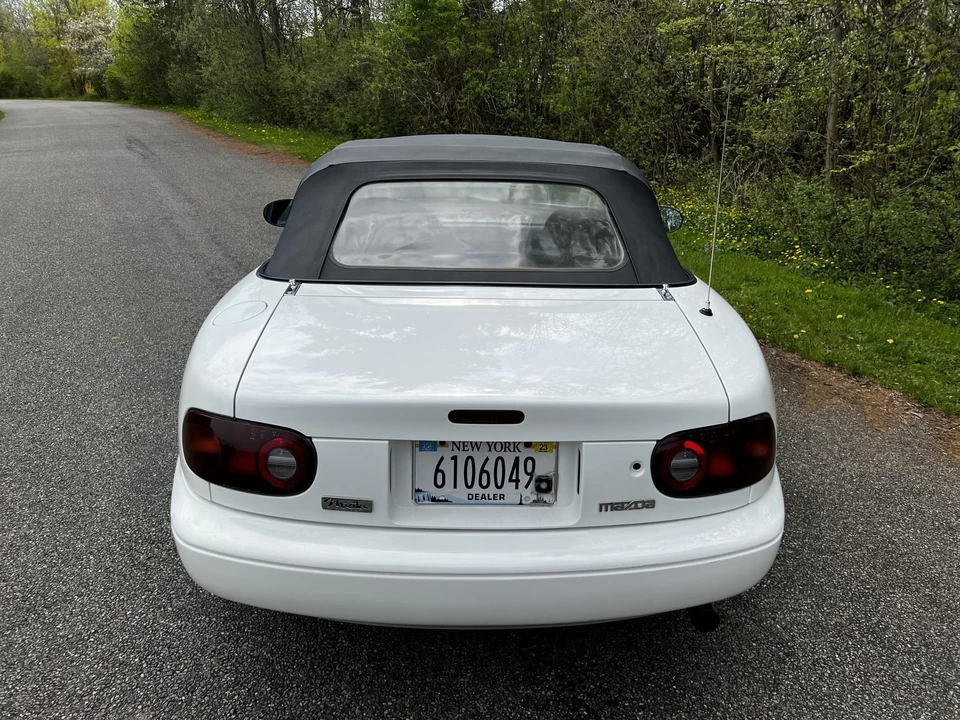 1990 Mazda NA MX-5 Miata - Image 14 of 31