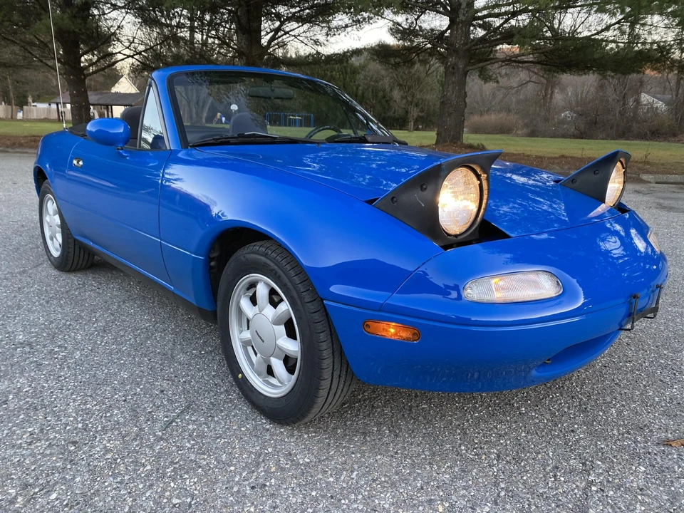 1990 Mazda NA MX-5 Miata - Image 17 of 31