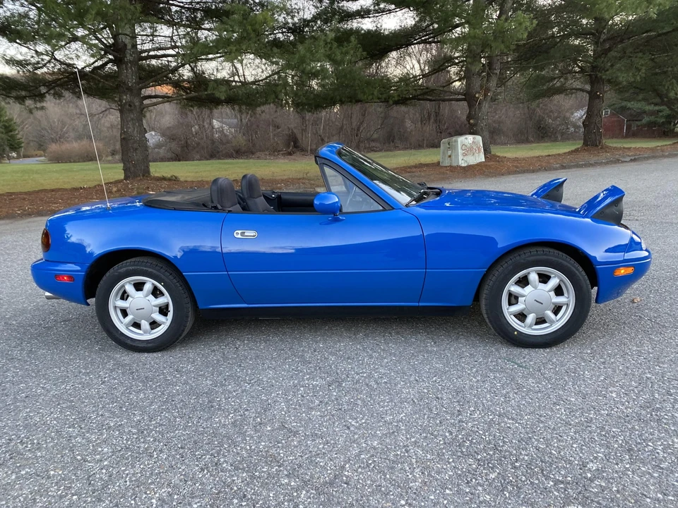 1990 Mazda NA MX-5 Miata - Image 19 of 31