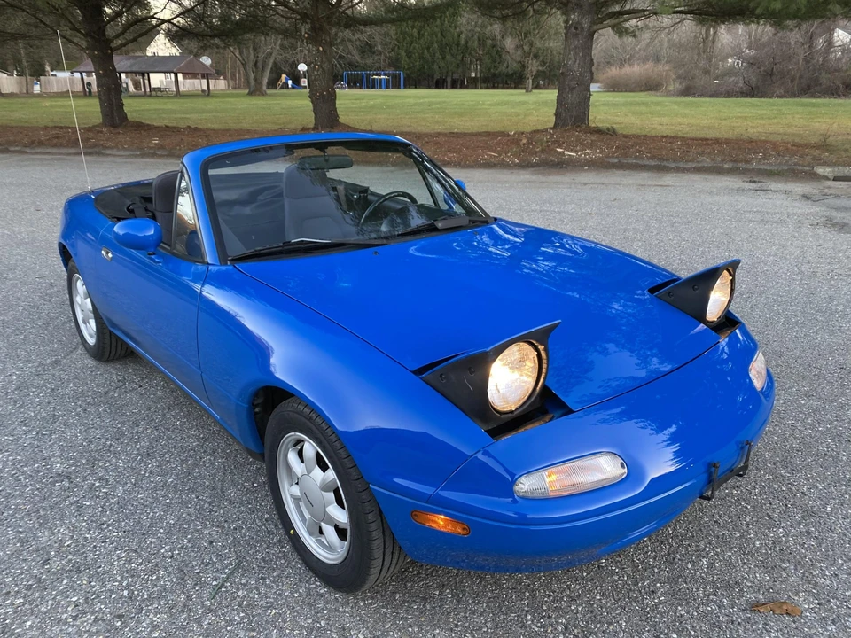 1990 Mazda NA MX-5 Miata - Image 13 of 31