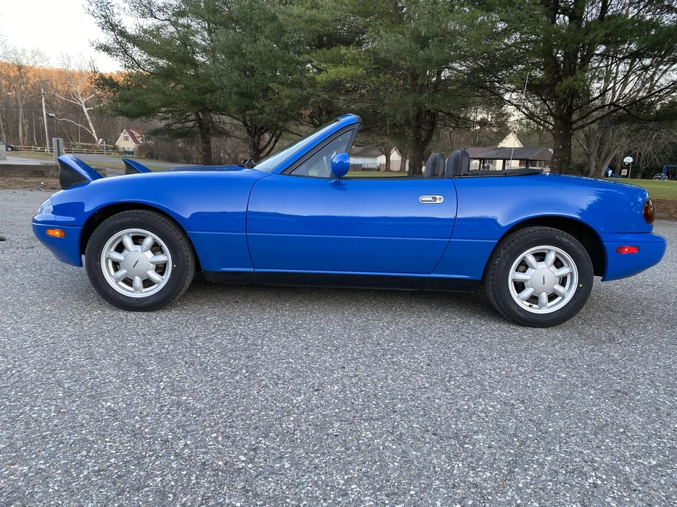 1990 Mazda NA MX-5 Miata - Image 30 of 31