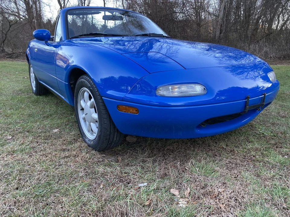 1990 Mazda NA MX-5 Miata - Image 2 of 31