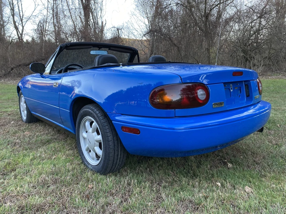 1990 Mazda NA MX-5 Miata - Image 29 of 31