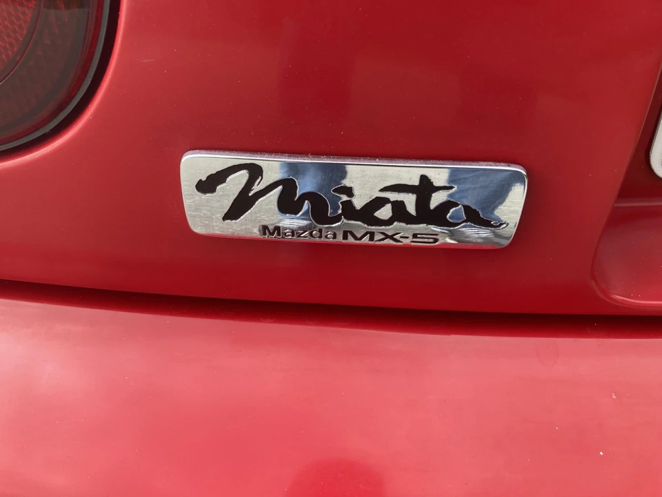 1990 Mazda NA MX-5 Miata - Image 24 of 31