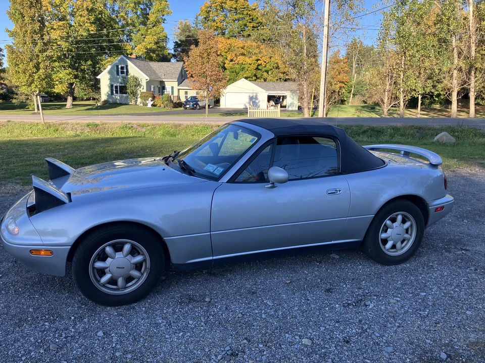 1990 Mazda NA MX-5 Miata - Image 26 of 31