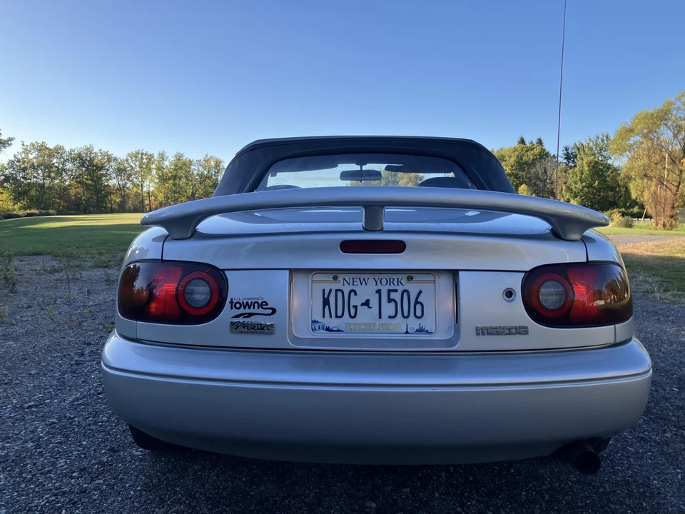 1990 Mazda NA MX-5 Miata - Image 28 of 31