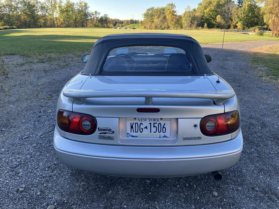 1990 Mazda NA MX-5 Miata - Image 29 of 31