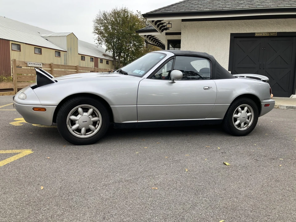 1990 Mazda NA MX-5 Miata - Image 13 of 31