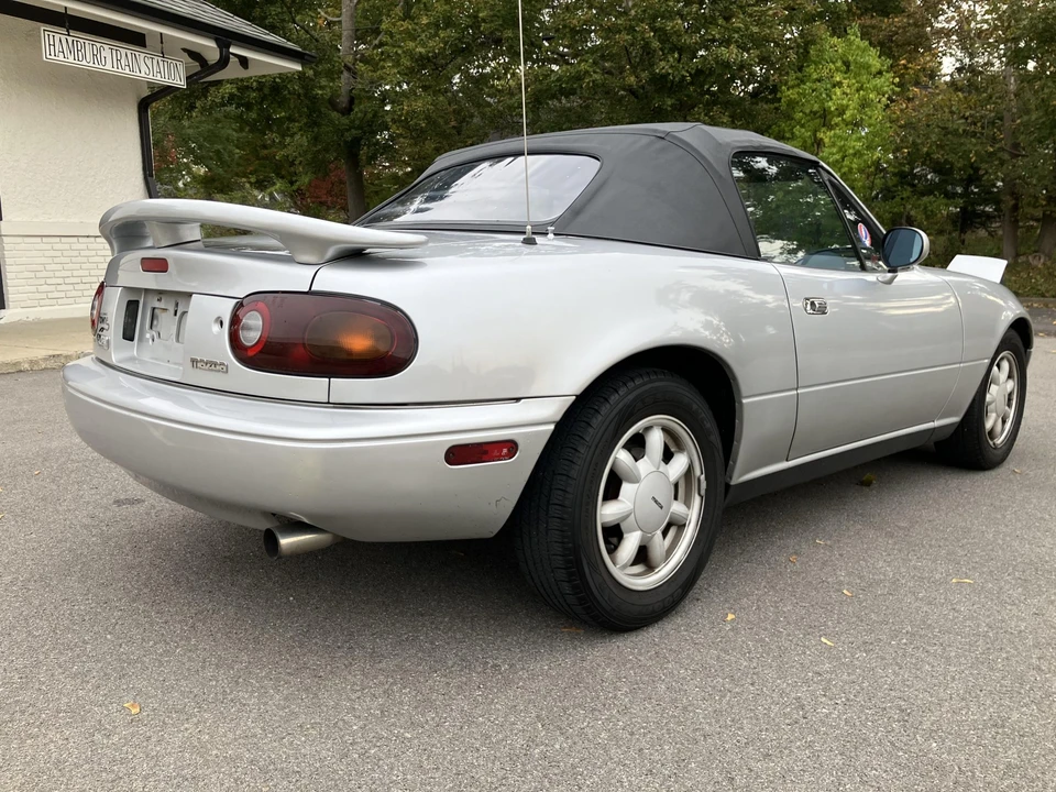 1990 Mazda NA MX-5 Miata - Image 17 of 31