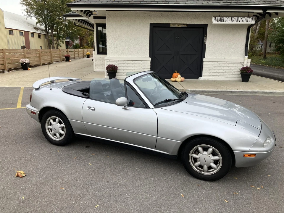1990 Mazda NA MX-5 Miata - Image 8 of 31