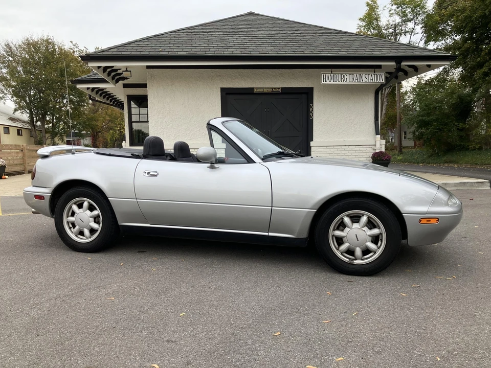 1990 Mazda NA MX-5 Miata - Image 7 of 31