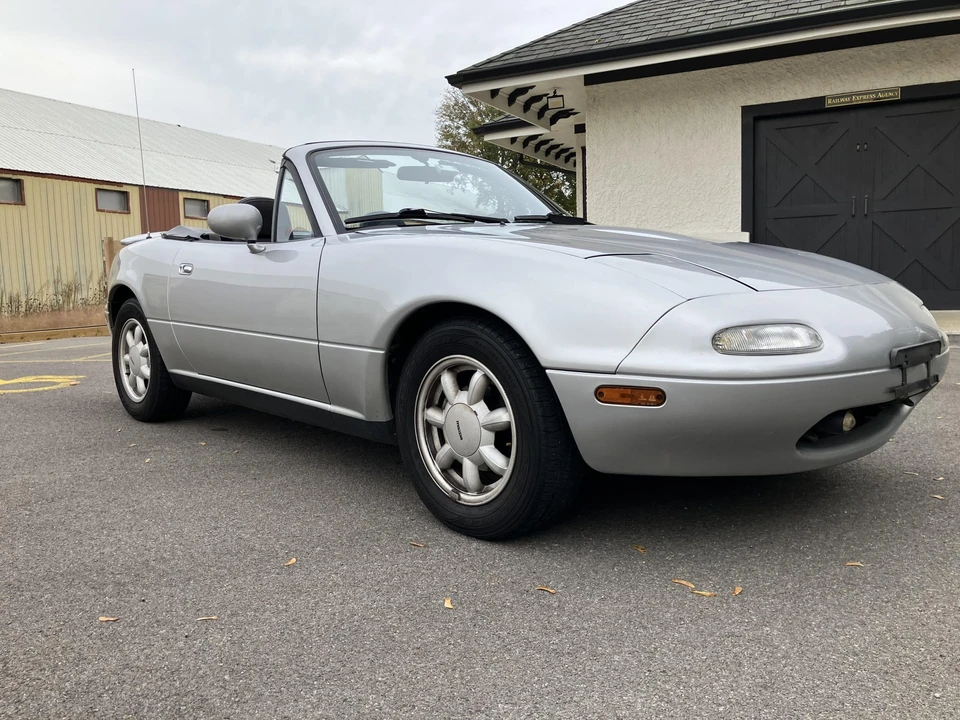 1990 Mazda NA MX-5 Miata - Image 2 of 31