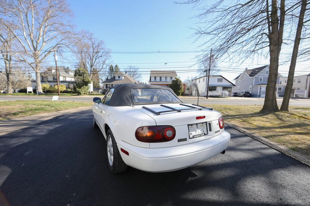 1990 Mazda NA MX-5 Miata - Image 17 of 31