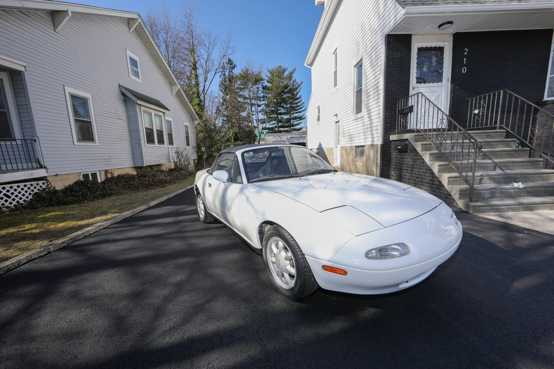 1990 Mazda NA MX-5 Miata - Image 10 of 31