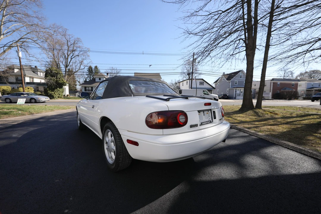 1990 Mazda NA MX-5 Miata - Image 19 of 31