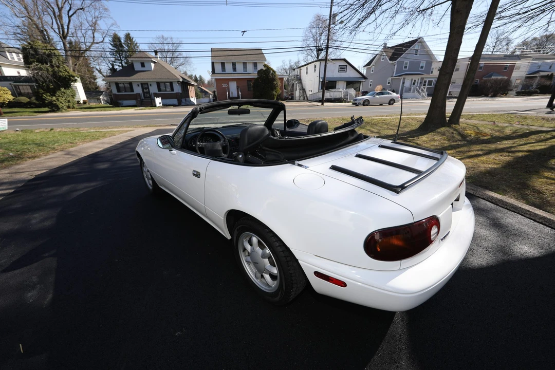 1990 Mazda NA MX-5 Miata - Image 4 of 31