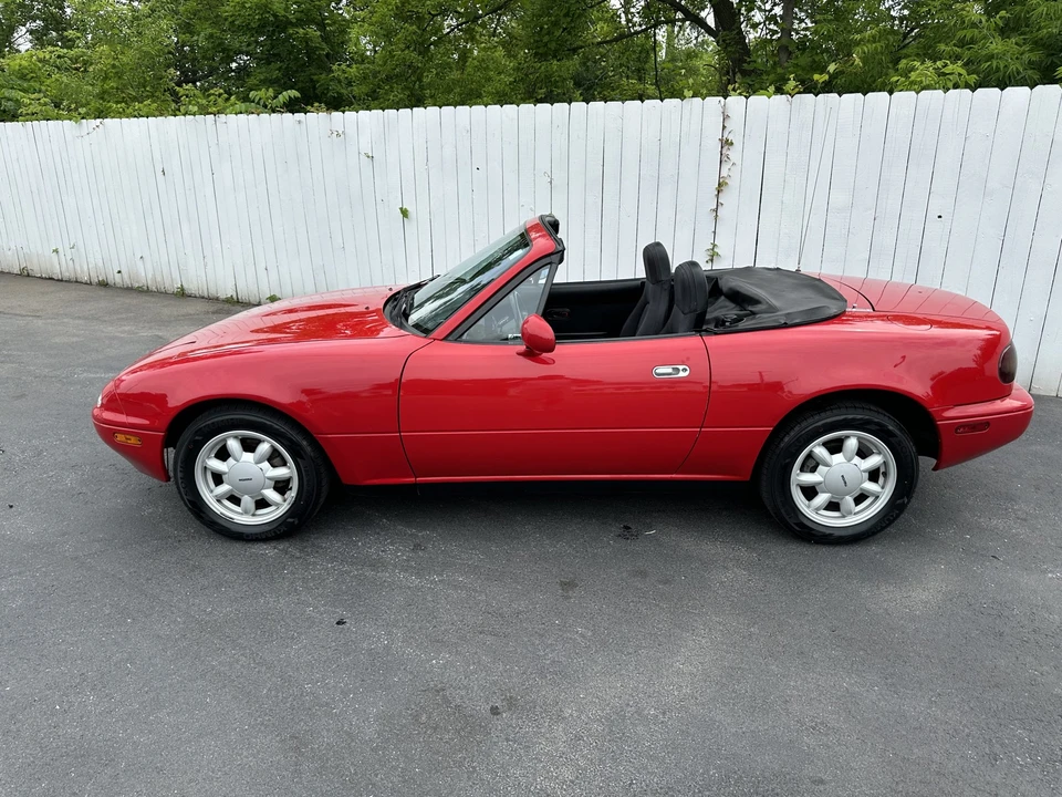 1990 Mazda NA MX-5 Miata - Image 12 of 31