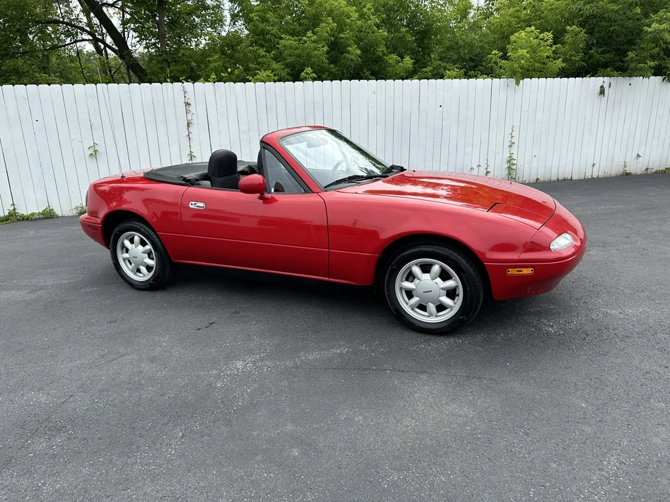 1990 Mazda NA MX-5 Miata - Image 2 of 31