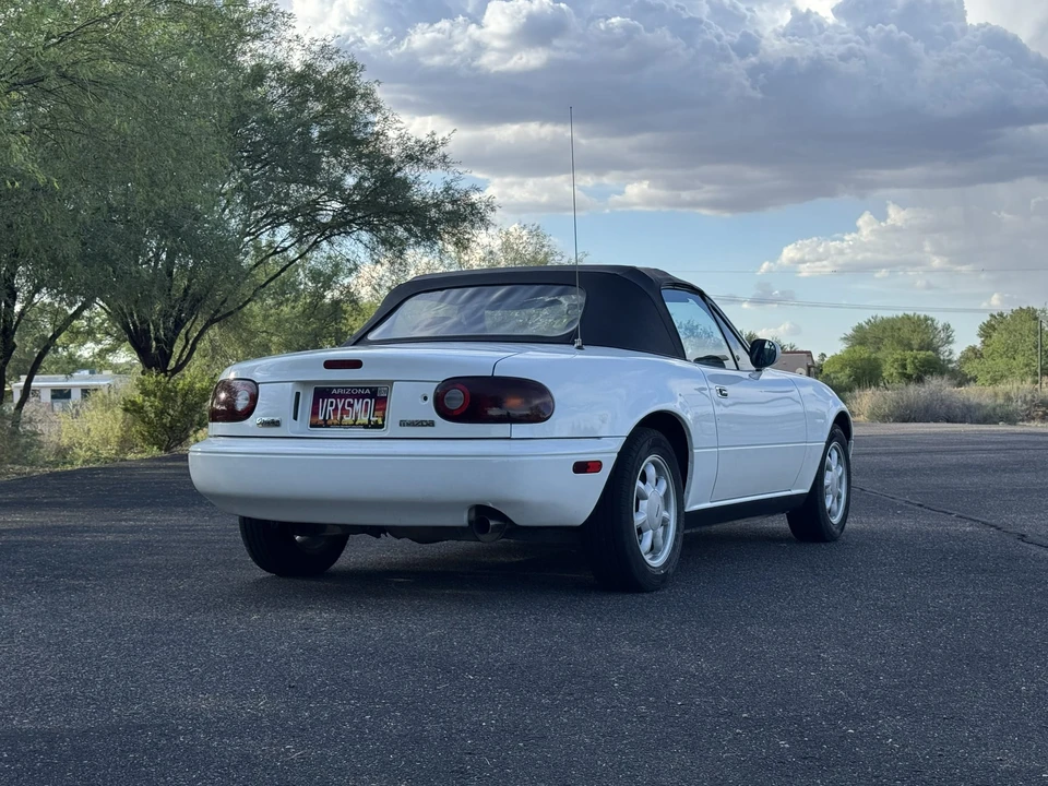 1990 Mazda NA MX-5 Miata - Image 11 of 31