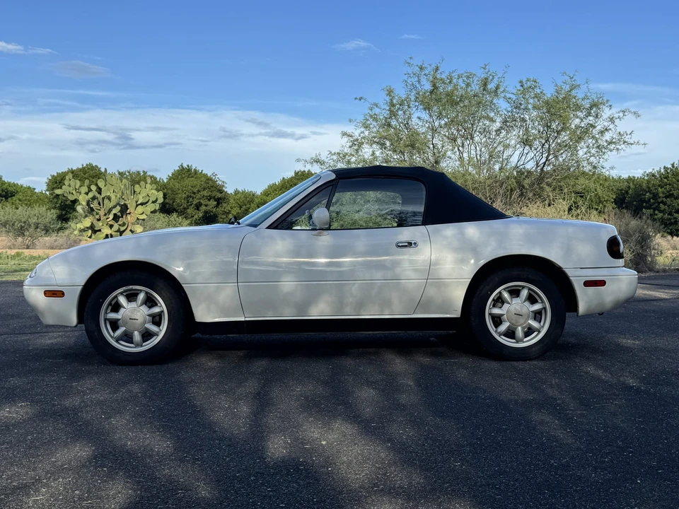 1990 Mazda NA MX-5 Miata - Image 7 of 31