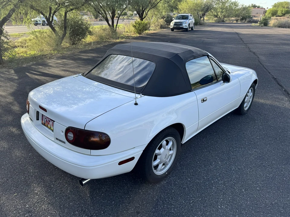 1990 Mazda NA MX-5 Miata - Image 22 of 31