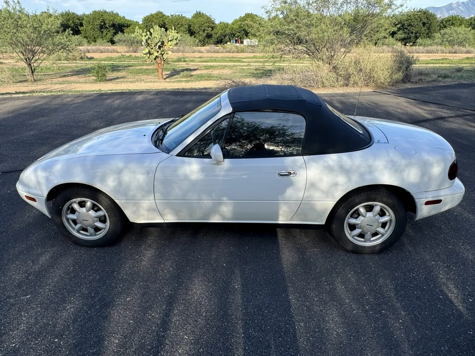 1990 Mazda NA MX-5 Miata - Image 19 of 31