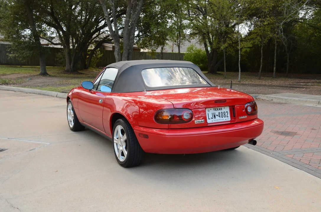 1990 Mazda NA MX-5 Miata - Image 5 of 31