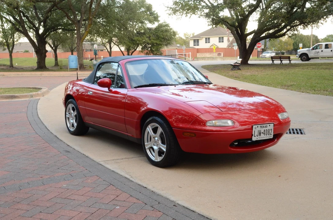 1990 Mazda NA MX-5 Miata - Image 9 of 31