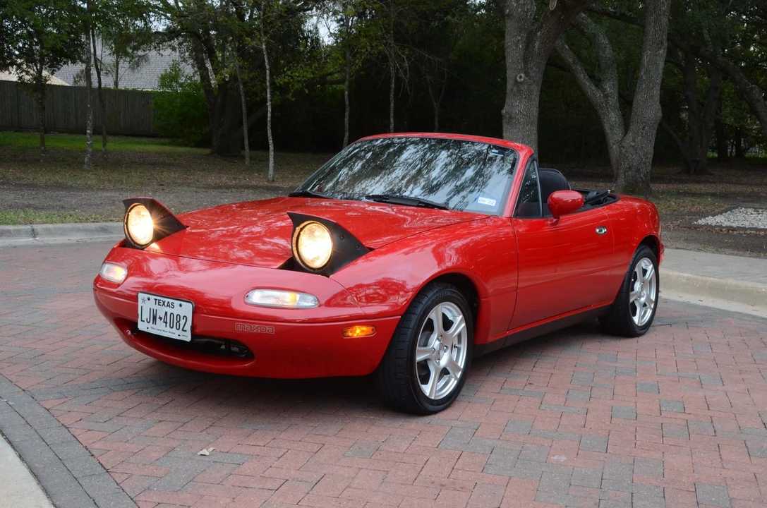 1990 Mazda NA MX-5 Miata - Image 11 of 31