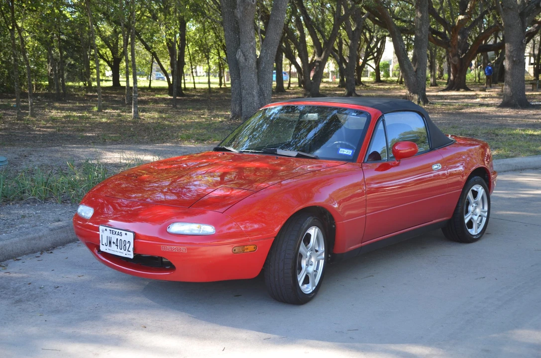 1990 Mazda NA MX-5 Miata - Image 18 of 31