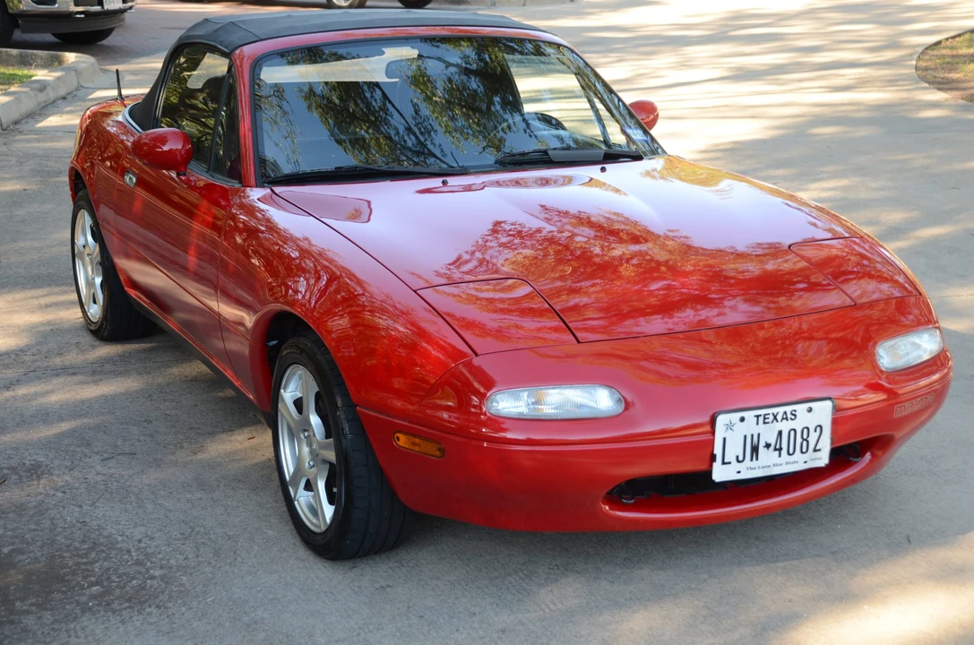 1990 Mazda NA MX-5 Miata - Image 25 of 31