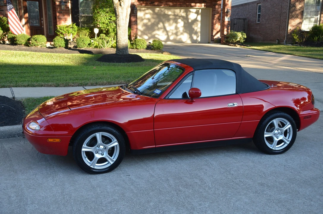 1990 Mazda NA MX-5 Miata - Image 19 of 31