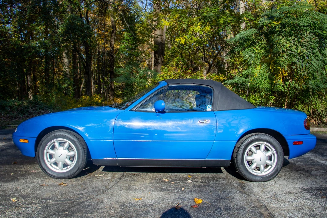 1990 Mazda NA MX-5 Miata - Image 14 of 31