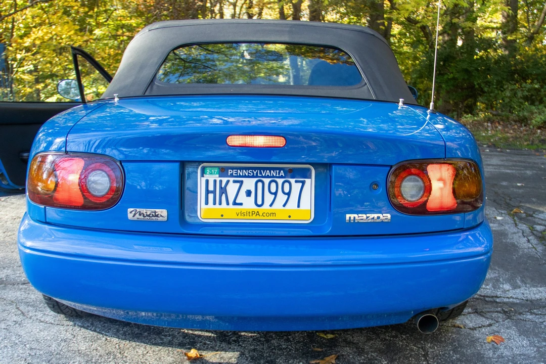 1990 Mazda NA MX-5 Miata - Image 23 of 31