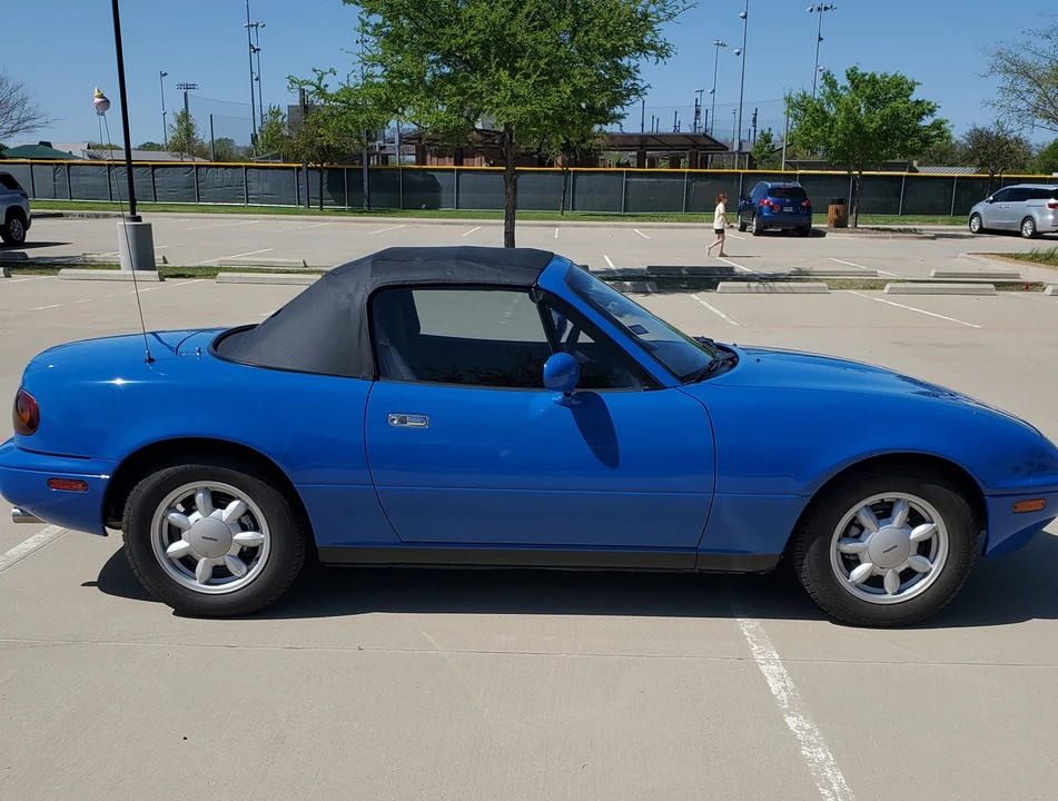 1990 Mazda NA MX-5 Miata - Image 14 of 31