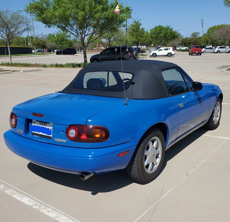 1990 Mazda NA MX-5 Miata - Image 13 of 31