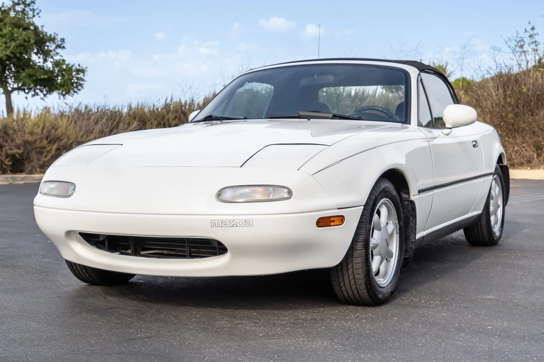 1990 Mazda NA MX-5 Miata - Image 9 of 31