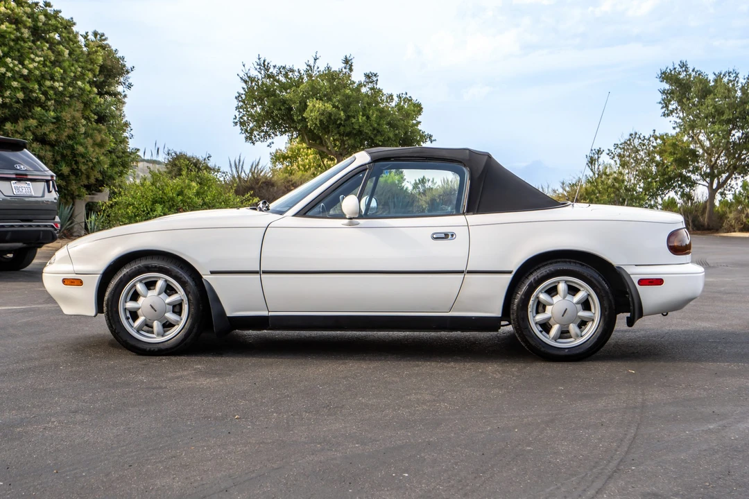 1990 Mazda NA MX-5 Miata - Image 10 of 31