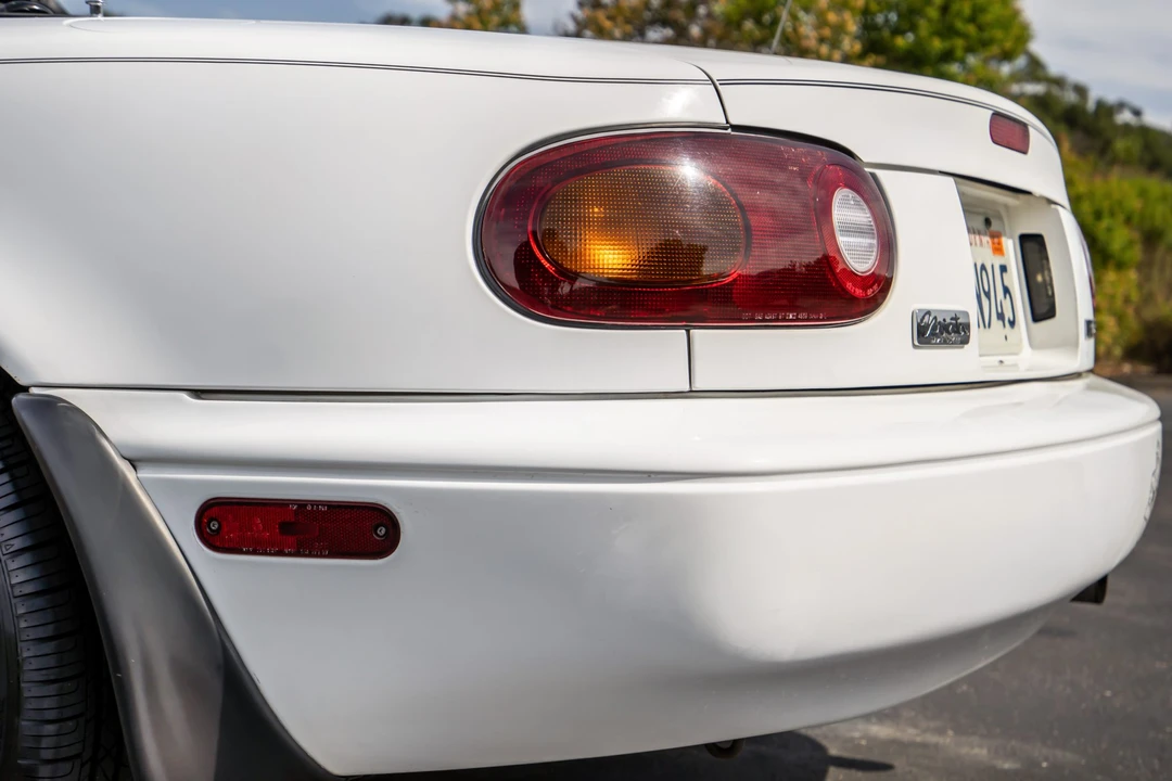 1990 Mazda NA MX-5 Miata - Image 26 of 31