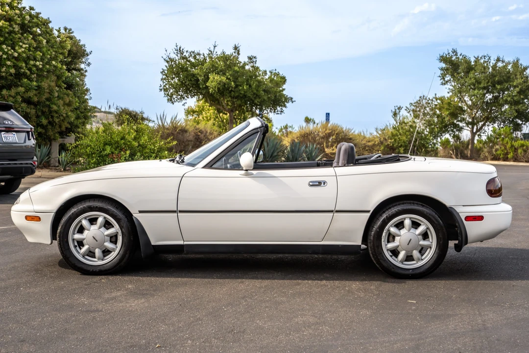 1990 Mazda NA MX-5 Miata - Image 3 of 31