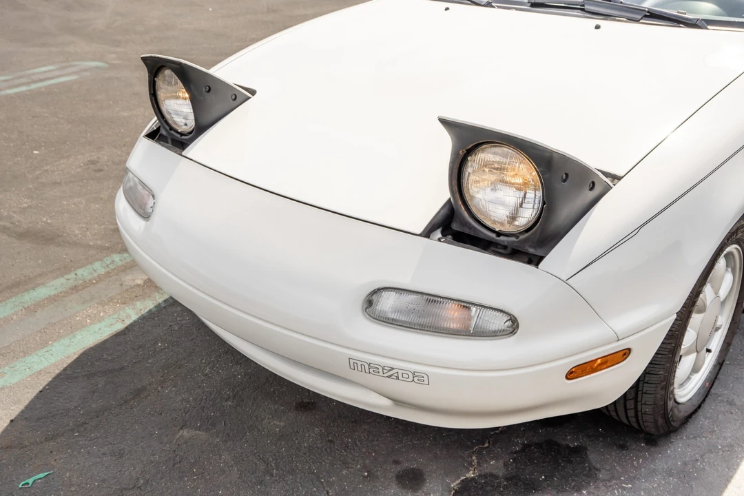 1990 Mazda NA MX-5 Miata - Image 19 of 31