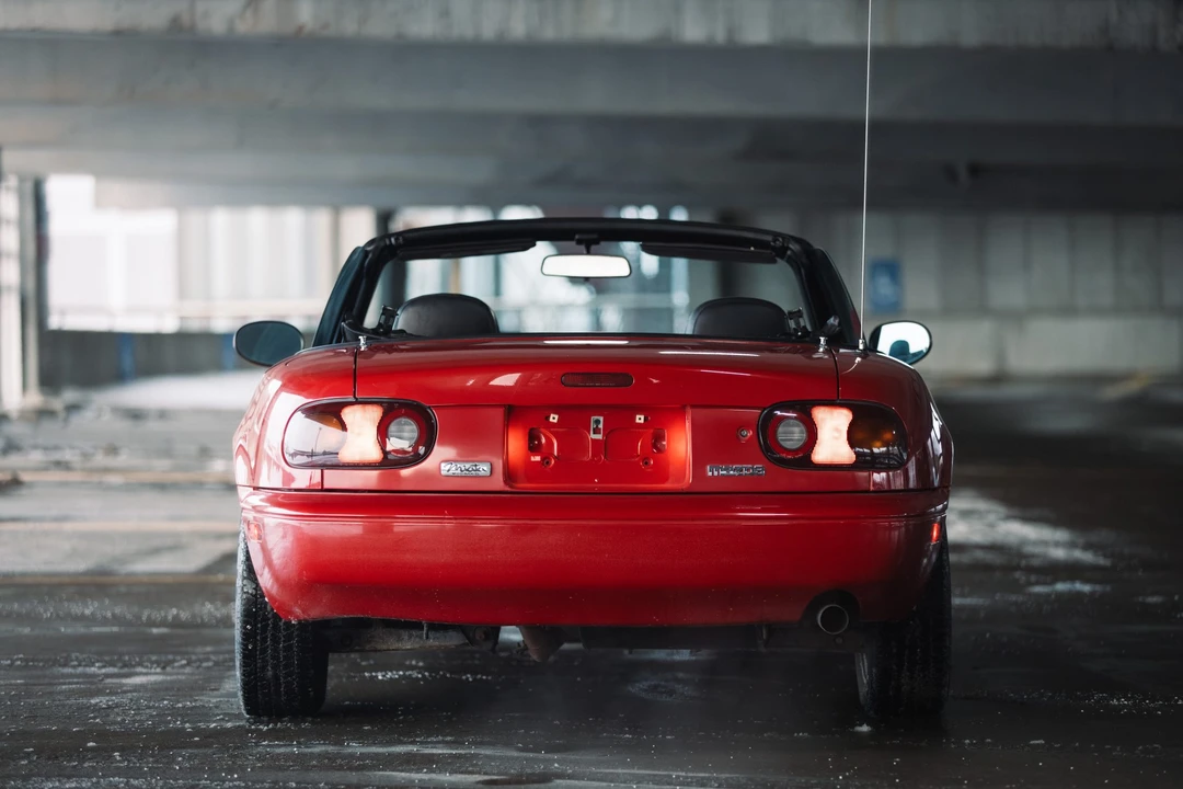 1990 Mazda NA MX-5 Miata - Image 9 of 31
