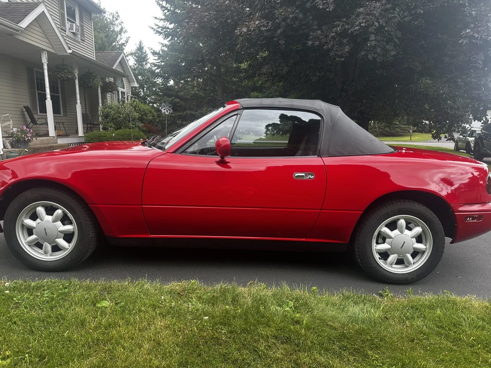 1990 Mazda NA MX-5 Miata - Image 5 of 31
