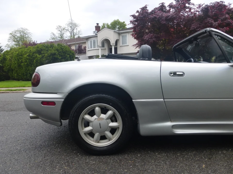 1990 Mazda NA MX-5 Miata - Image 14 of 31