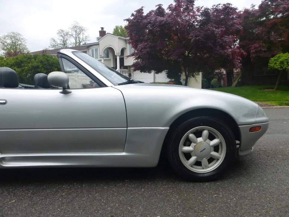 1990 Mazda NA MX-5 Miata - Image 15 of 31