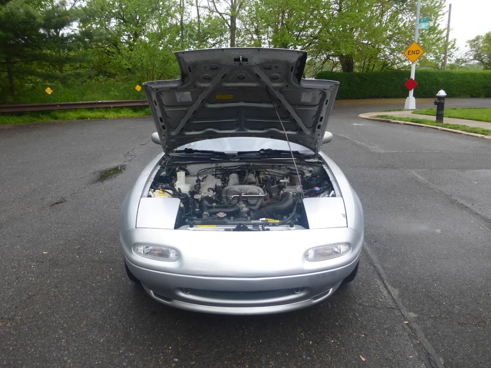 1990 Mazda NA MX-5 Miata - Image 23 of 31