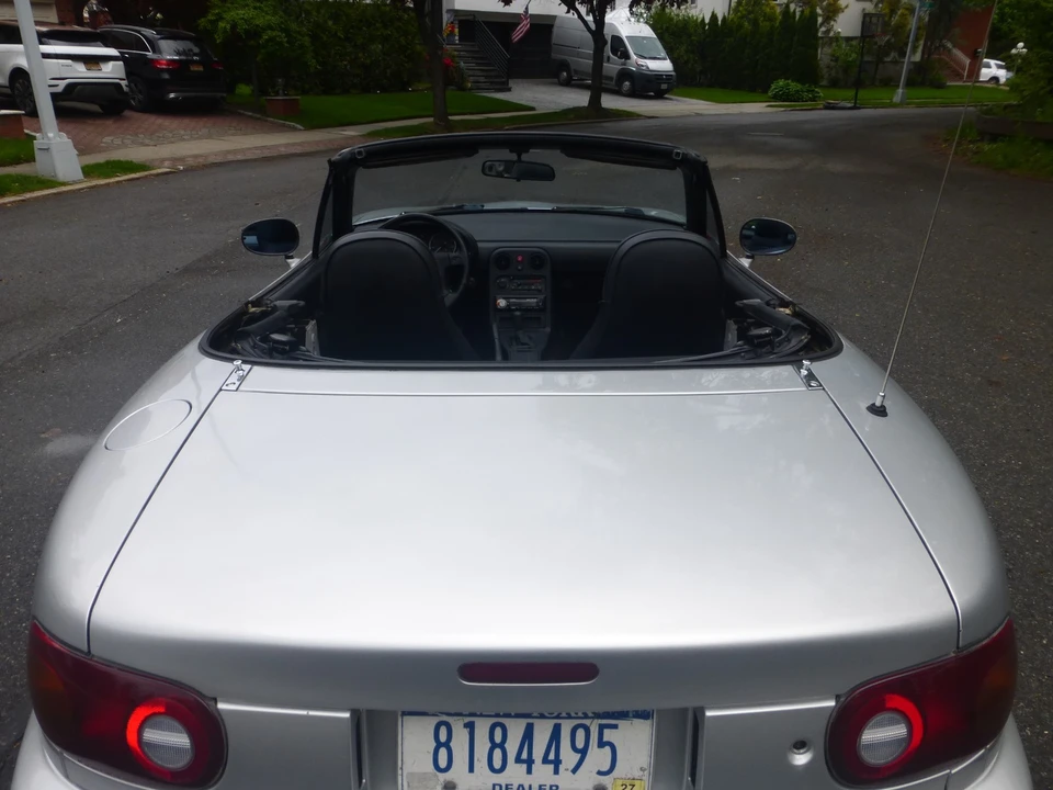 1990 Mazda NA MX-5 Miata - Image 13 of 31