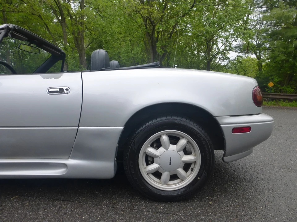 1990 Mazda NA MX-5 Miata - Image 10 of 31